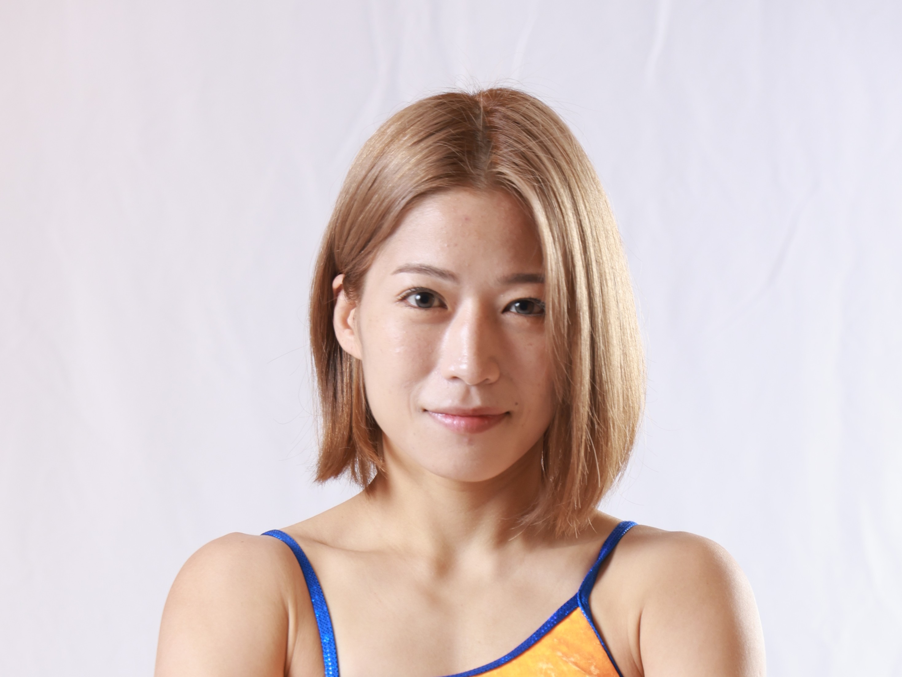 鈴木 万李弥